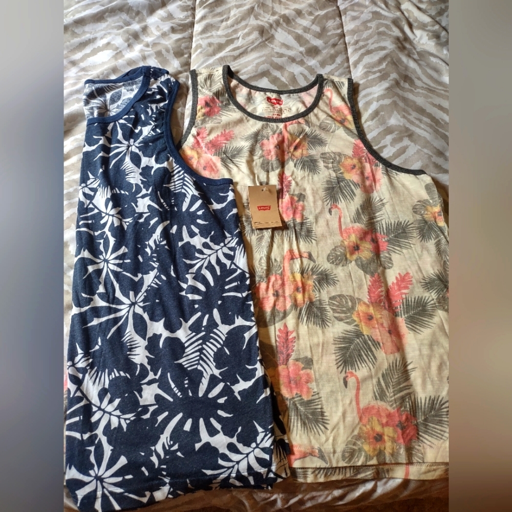 T-shirts Levi's